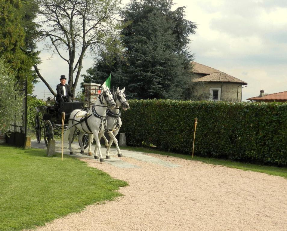 B&B Al Castello Casale Litta Екстериор снимка